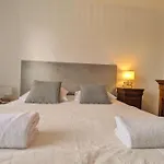 Le 828 : Appartement En Plein Centre De Vannes