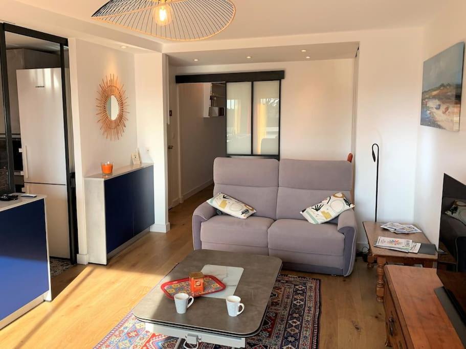 Appartement Le 828 : En Plein Centre De *